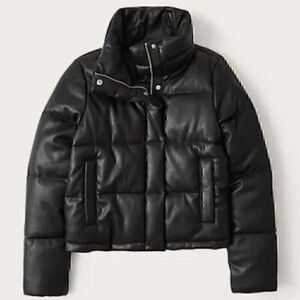 NWOT Abercrombie & Fitch Vegan Leather Mini Puffer Black - M